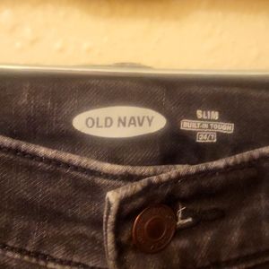 Old navy ,slim Built-In Tough 24/7, 32/38, Black on Black Wash color